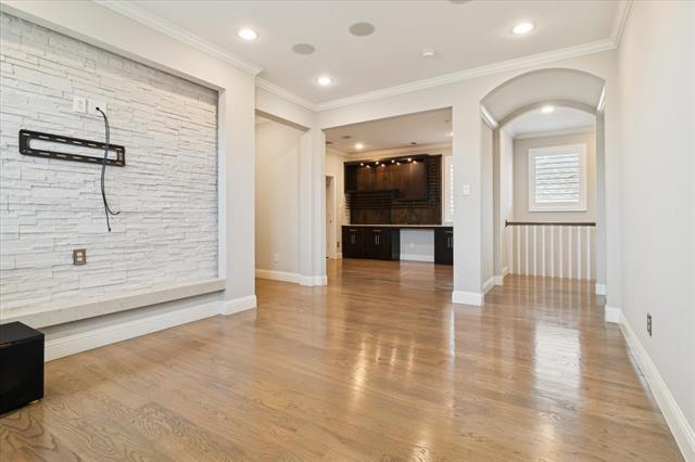 Building Photo - 5900 The Esplanade