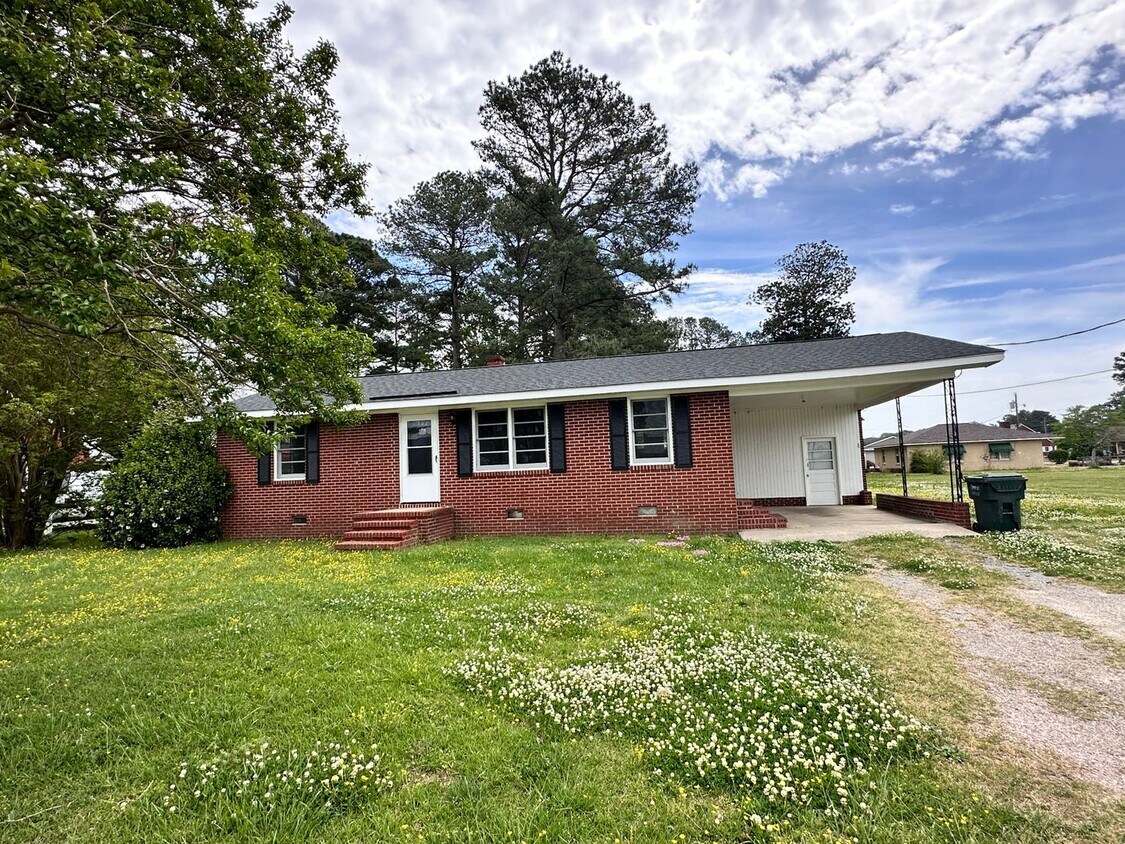 502 N Sycamore St, Fremont, NC 27830 House Rental in Fremont, NC