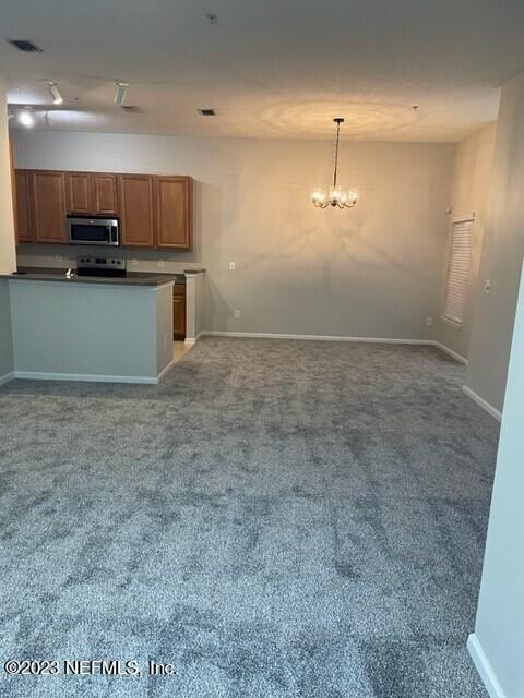 Building Photo - 7057 Snowy Canyon Dr