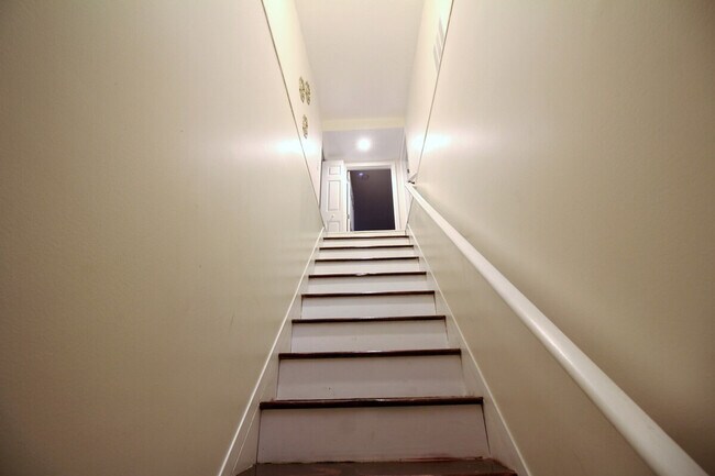 Foto del edificio - 3304 Otis St