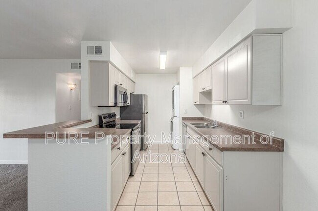 Foto del edificio - 5995 N 78th St