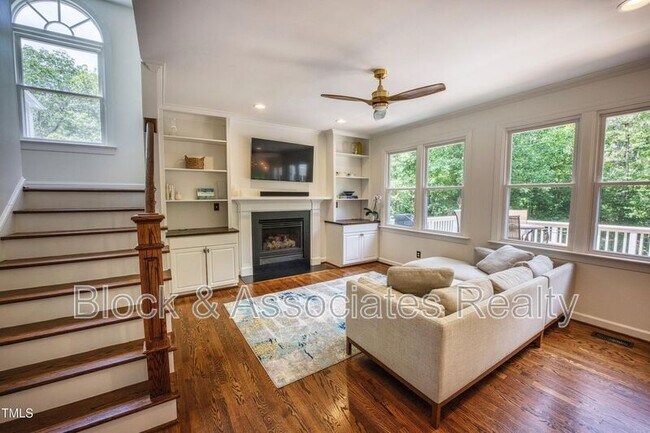 Building Photo - 110 Montauk Point Pl