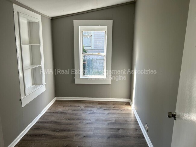 Foto del edificio - 526 N 8th St