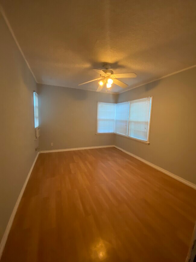 bedroom 1 - 4164 Mildred Ave