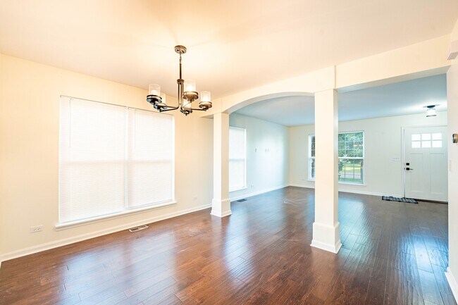 Foto del edificio - 965 Summerhill Dr