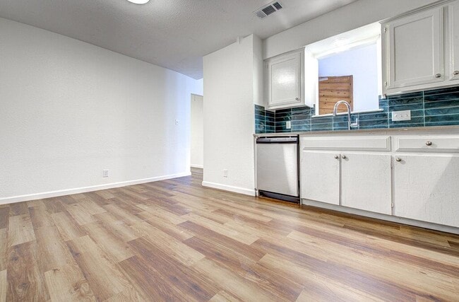 Foto del edificio - 1306 Bonnie Brae St