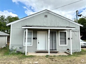 Building Photo - 2614 Sol Wilson Ave