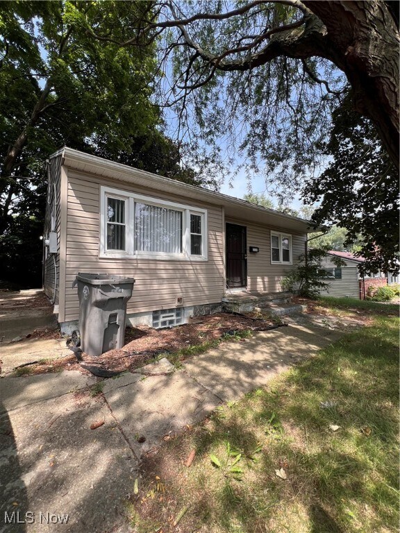 Primary Photo - 2110 Cherry Hill Ave