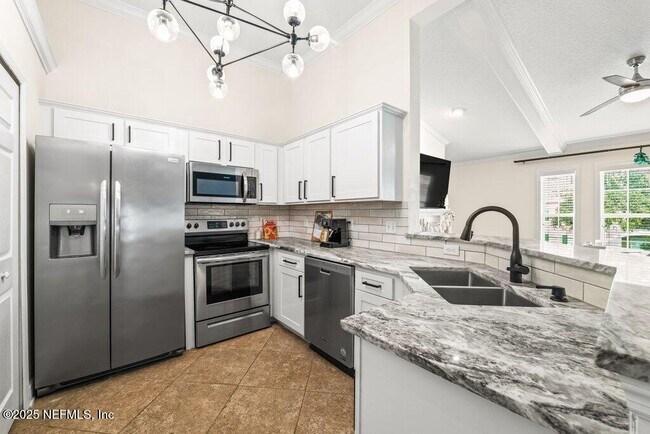 Foto del edificio - 75 Jardin De Mer Pl