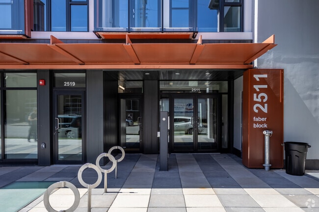 Building Photo - Faber Block