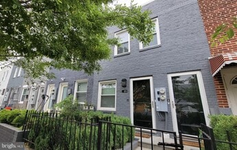 Building Photo - 1219 16th St NE