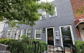 Building Photo - 1219 16th St NE