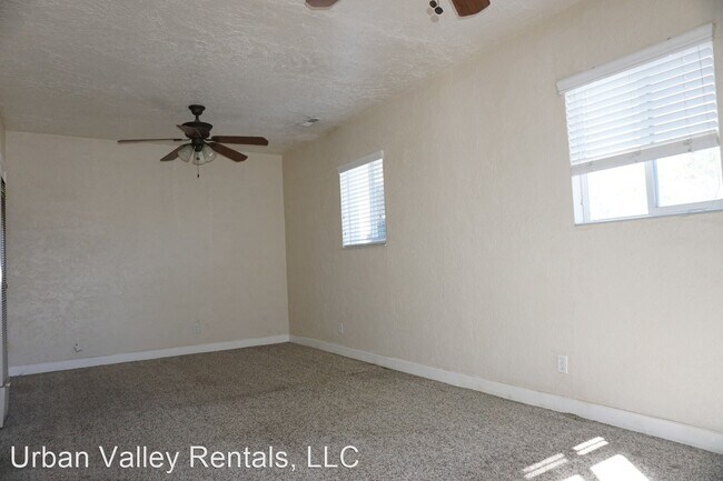 Building Photo - 2 br, 1 bath House - 730 E. 4125 S.