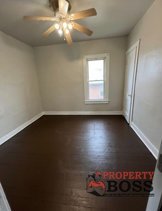 Foto del edificio - 519 W Columbus Dr