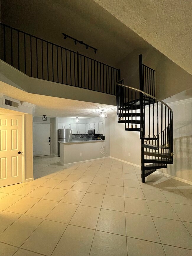 Building Photo - 2400 Feather Sound Dr