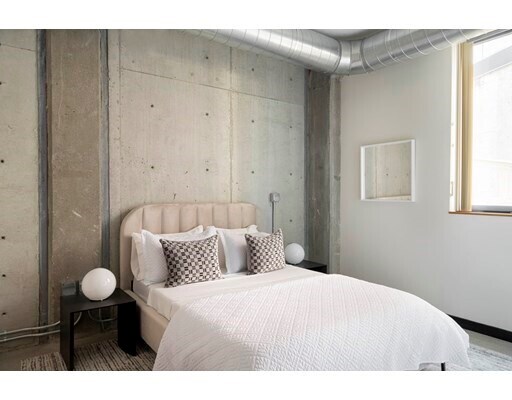 Foto del edificio - 1060 Broadway