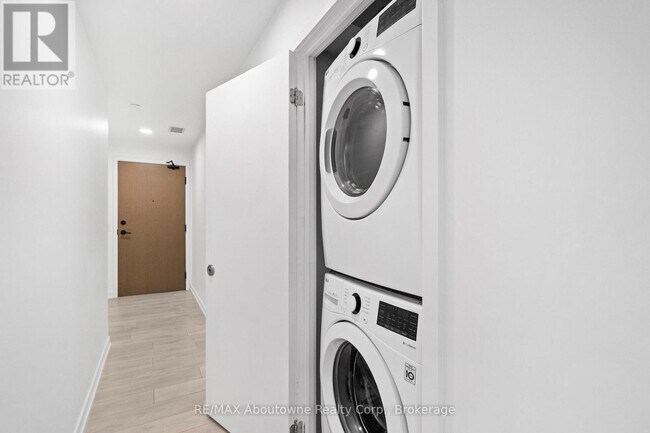 Photo du bâtiment - 225 Sumach St