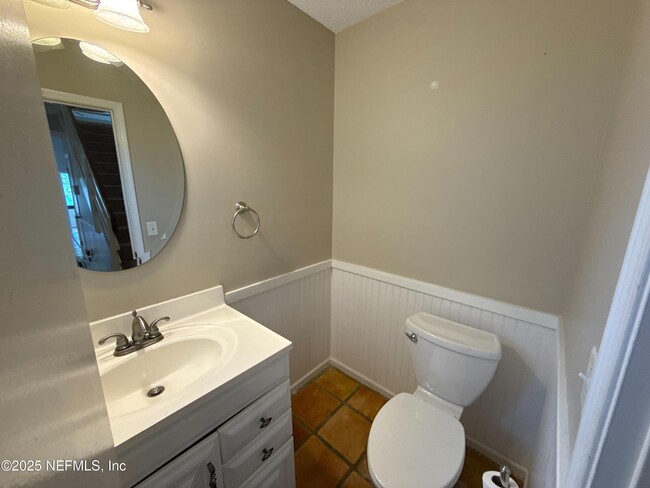 Building Photo - 1 Turtleback Trail
