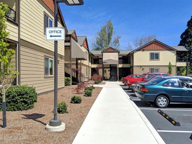 Building Photo - 556 G St
