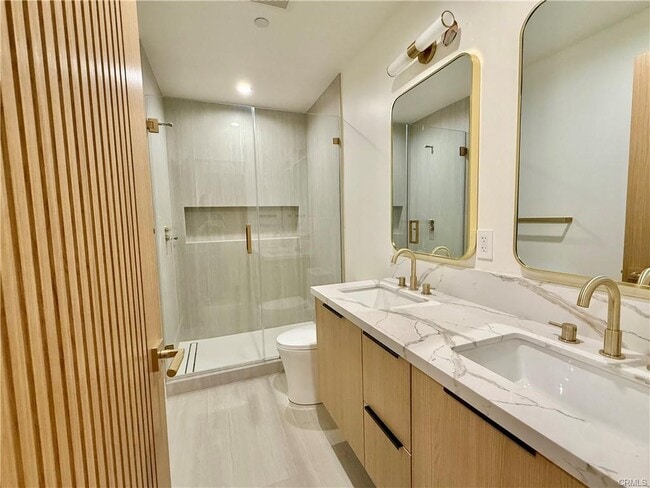 Foto del edificio - 22130 Gault St