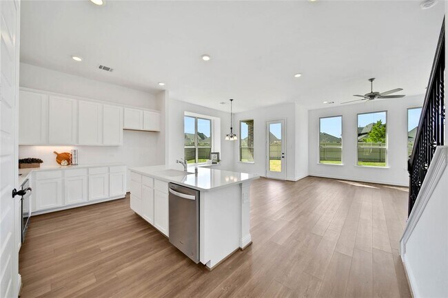 Building Photo - 17542 White Baneberry Dr
