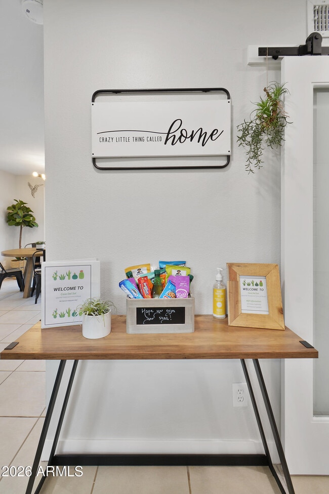 Building Photo - 5909 N 81st St