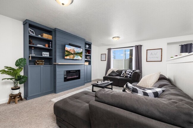 Foto del edificio - 318 Wren Hill Ln