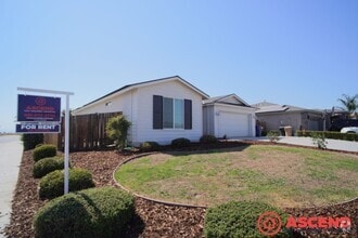 Building Photo - 5817 Eiffel Pl