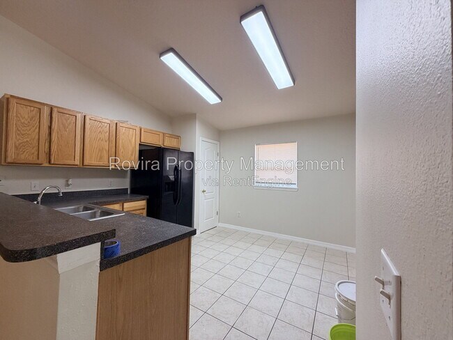 Foto del edificio - 175 Ridgebrook Ct
