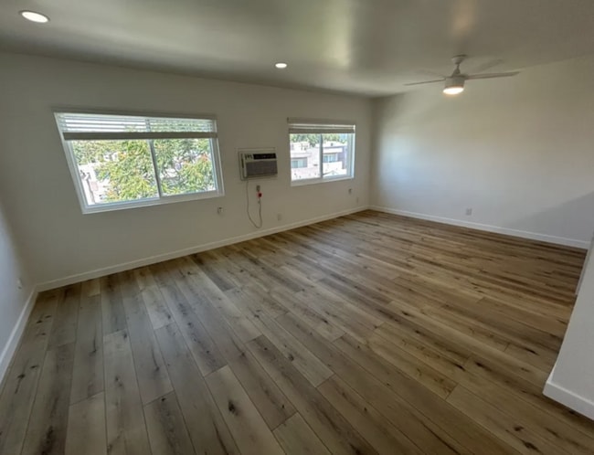 Building Photo - 10237 Tujunga Canyon Blvd