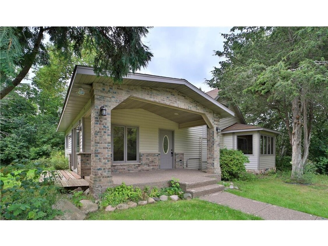 Primary Photo - 3 Bedroom, 2 Bathroom Single Family House