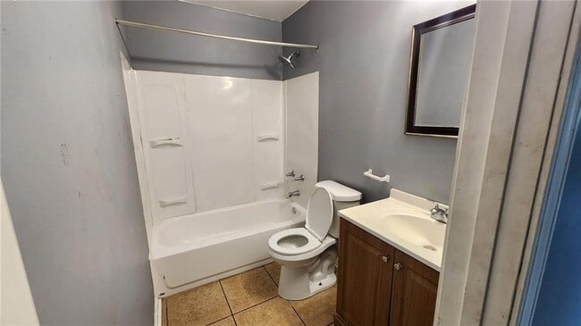 Foto del edificio - 7500 Symmes Ave