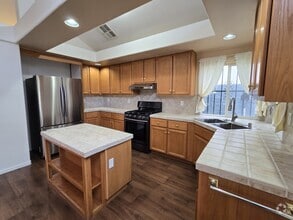 Building Photo - 10140 Heron Island Ave
