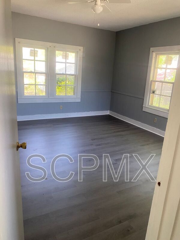 Foto del edificio - 1527 Henley St