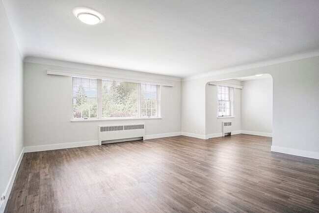 Photo du bâtiment - 5600 Dalhousie Road