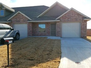 Building Photo - 4702 Loch Ln