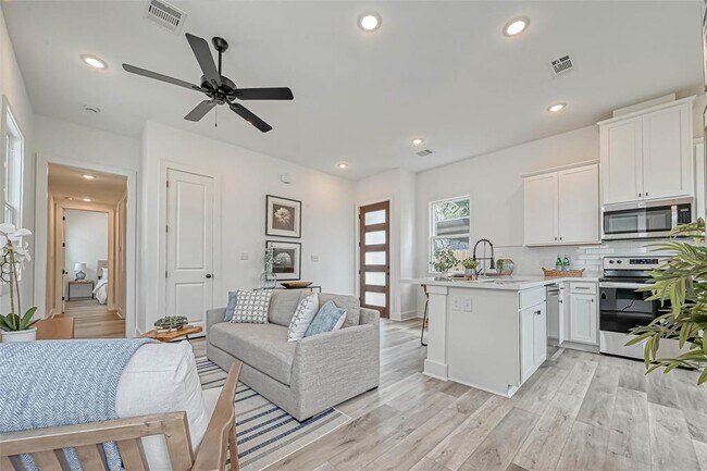 Foto del edificio - 9314 Arledge St