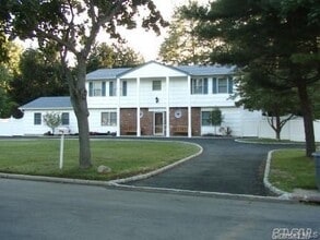 Building Photo - 34 Markwood Ln
