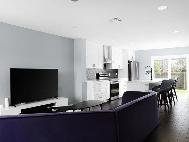 Foto del edificio - 5505 Viewpoint Dr
