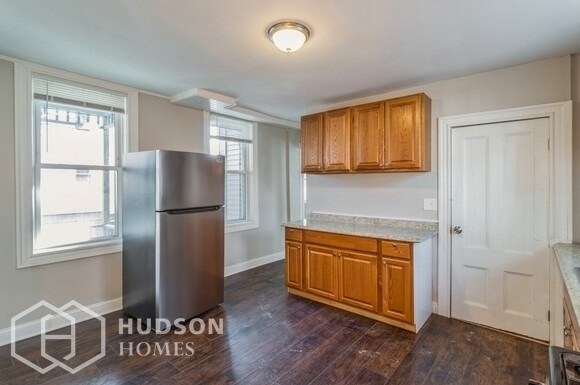 Building Photo - AVAILABLE NOW! -  52 Old Morton Street Uni...