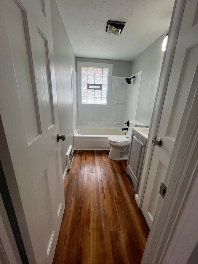 Foto del edificio - 525 E 222nd St