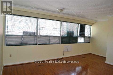 Photo du bâtiment - 5084 Dundas St W