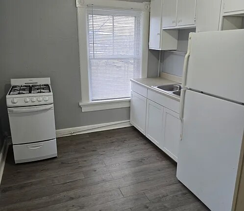 Foto del edificio - 2349 E 5th St