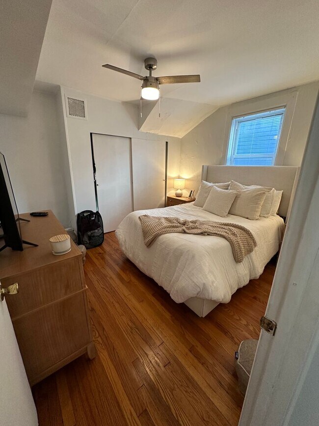 AM-Clifton LLC - AM-Clifton LLC Apartment