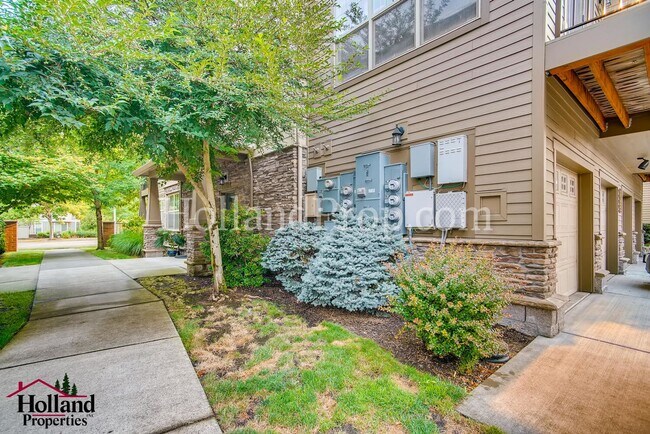 Foto del edificio - Excellent 2 Bed 2.5 Bath Townhouse in Hill...