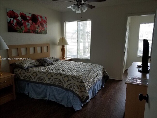 Foto del edificio - 12430 Vista Isles Dr