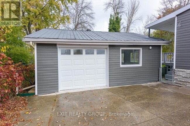 Photo du bâtiment - 250 Ashley St