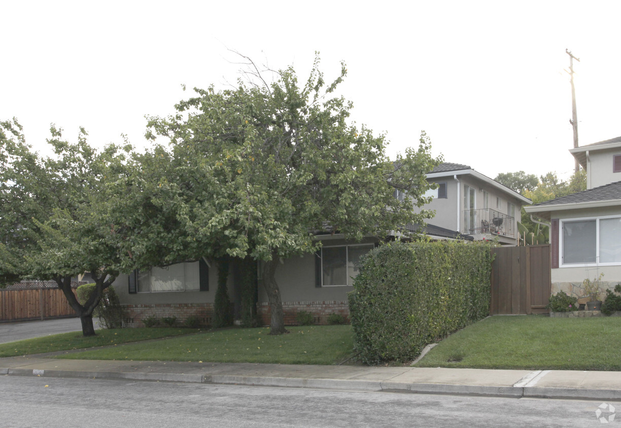Building Photo - 1035 Williams Way