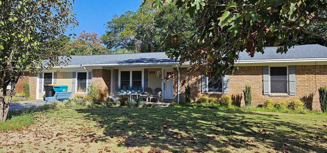 721 Crestwood St, Mary Esther, FL 32569 House Rental in Mary Esther