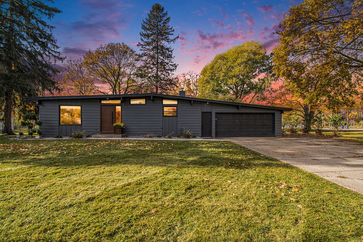 Foto principal - 1155 Carpenter Ave NW